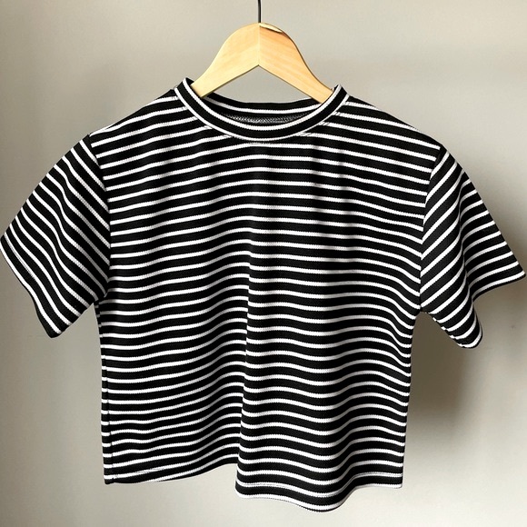 Black and White Mock Neck Boxy Stripe Short Sleeve Top - Picture 1 of 4